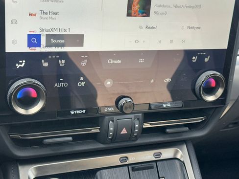 Used 2024 Lexus GX 550 image 27