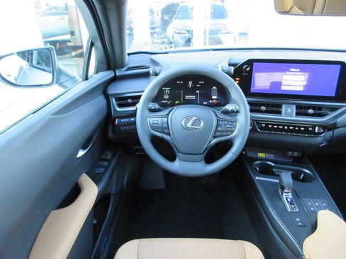 New 2025 Lexus UX 300h AWD image 34