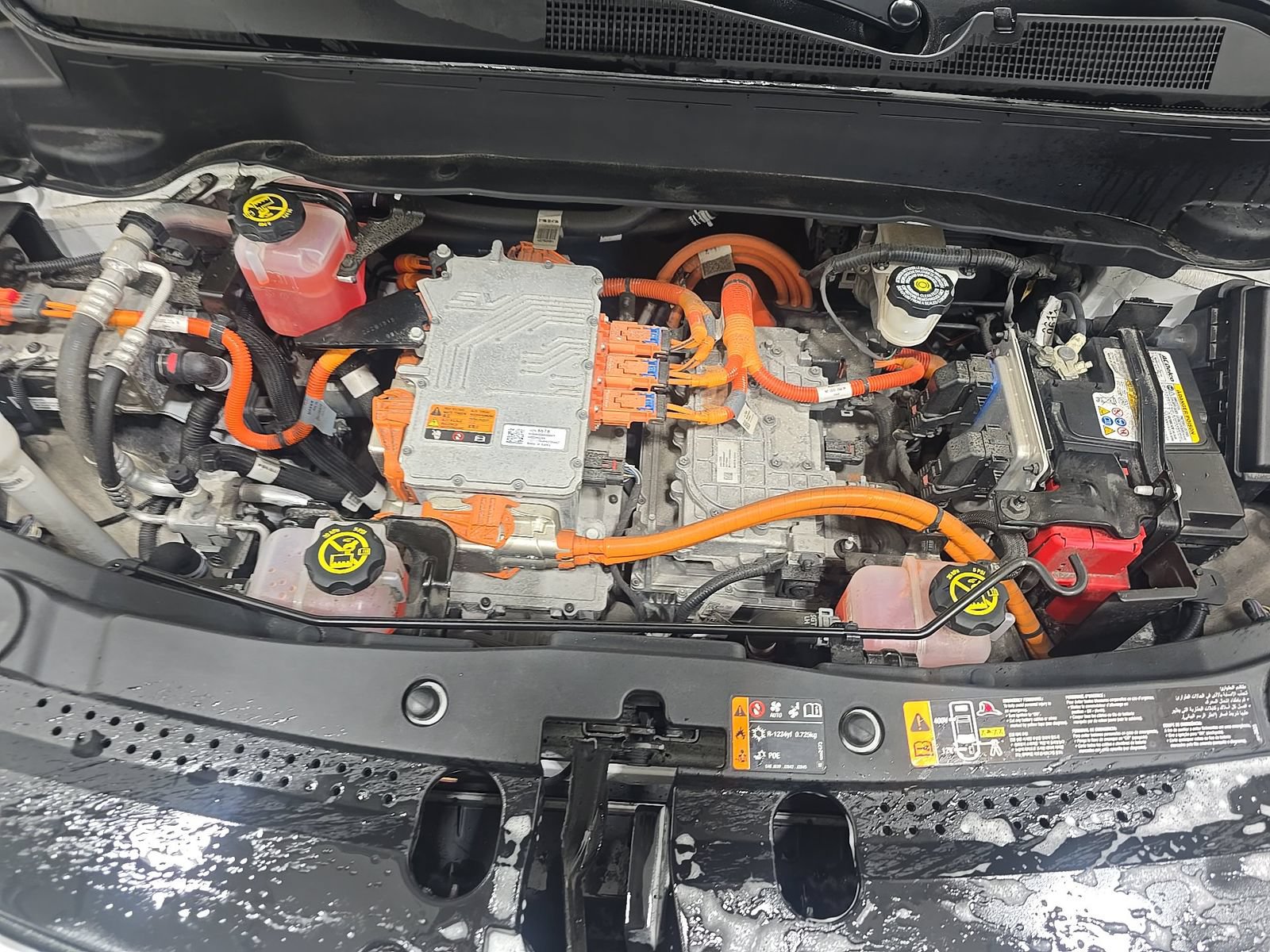 Used 2022 Chevrolet Bolt EUV Premier w/ Sun & Sound Package FWD image 13