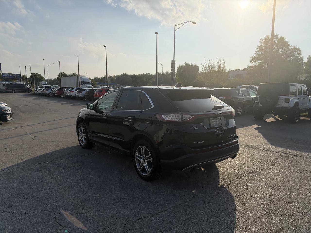 Used 2016 Ford Edge Titanium AWD/4WD image 5