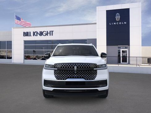 New 2026 Lincoln Navigator Reserve AWD/4WD image 6