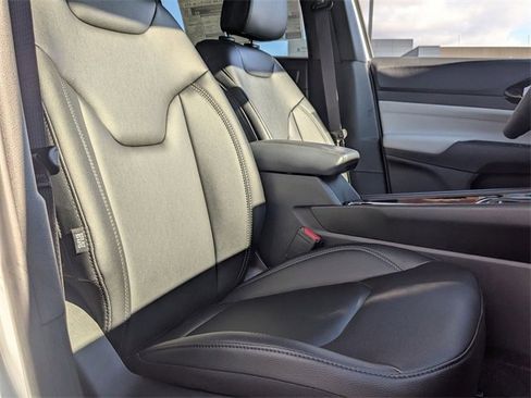 New 2026 Jeep Compass Limited image 38