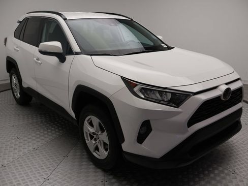 Certified 2021 Toyota RAV4 XLE FWD image 6