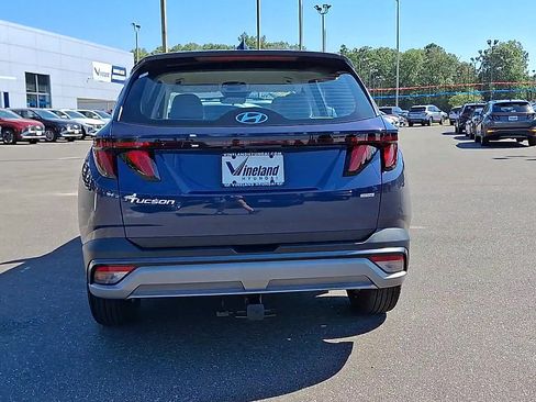 Certified 2025 Hyundai Tucson SE image 7