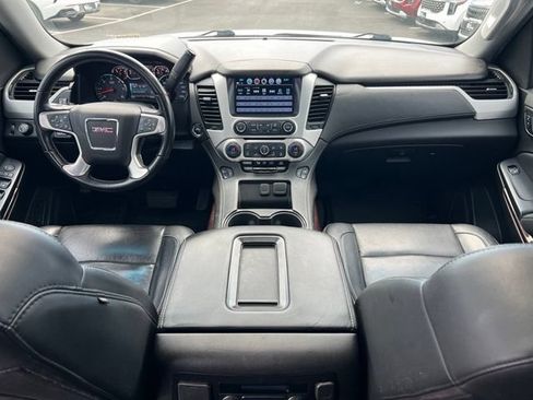 Used 2019 GMC Yukon XL SLT AWD/4WD image 12