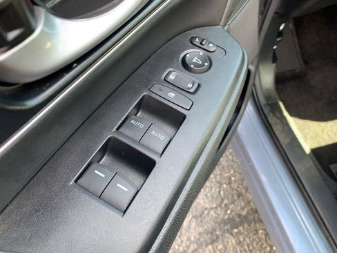 Certified 2022 Honda CR-V Touring image 12