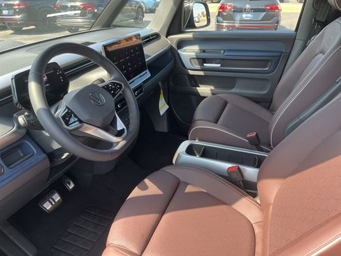 New 2025 Volkswagen ID. Buzz Pro S image 14