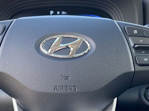 New 2026 Hyundai Venue SEL image 18