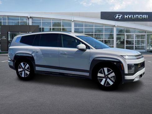 New 2026 Hyundai Ioniq 9 SEL image 10