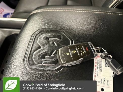 Used 2019 RAM 1500 Laramie image 32