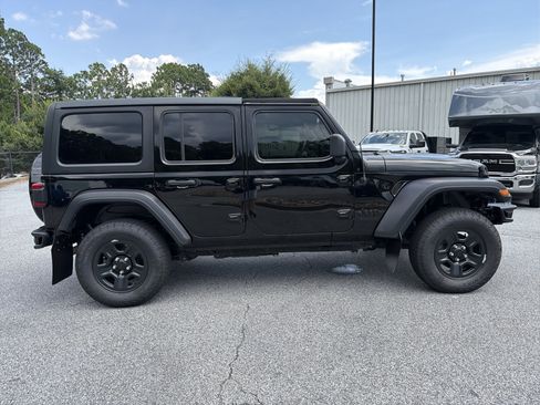 Used 2020 Jeep Wrangler Unlimited Sport AWD/4WD image 9