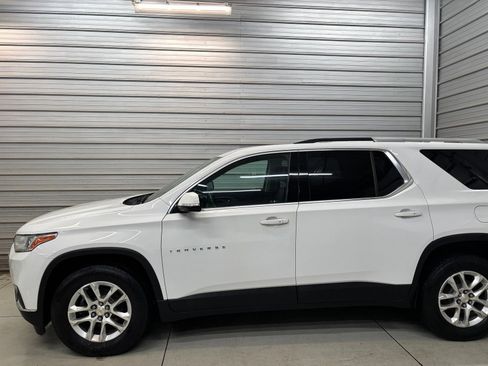 Used 2018 Chevrolet Traverse LT AWD/4WD image 3