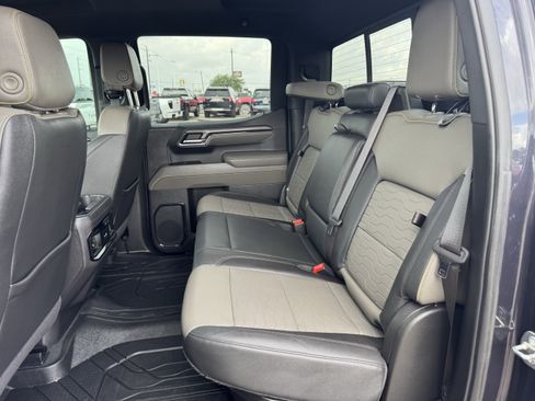 Used 2024 Chevrolet Silverado 1500 ZR2 w/ Technology Package image 29