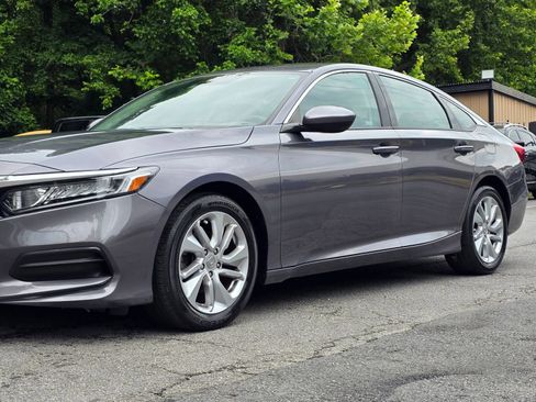 Used 2019 Honda Accord LX image 3