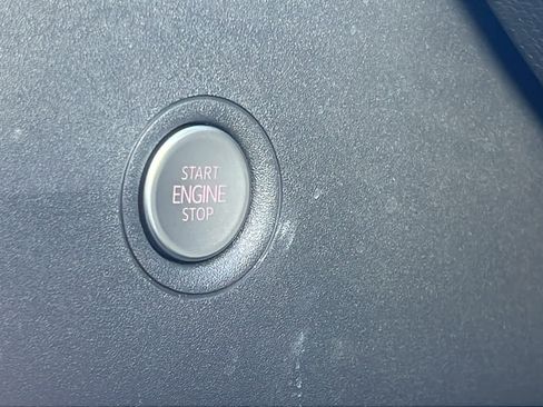 New 2026 Volkswagen ID.4 Pro S Plus AWD/4WD image 17