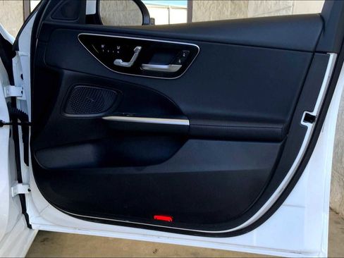 Used 2024 Mercedes-Benz C 300 4MATIC Sedan image 22