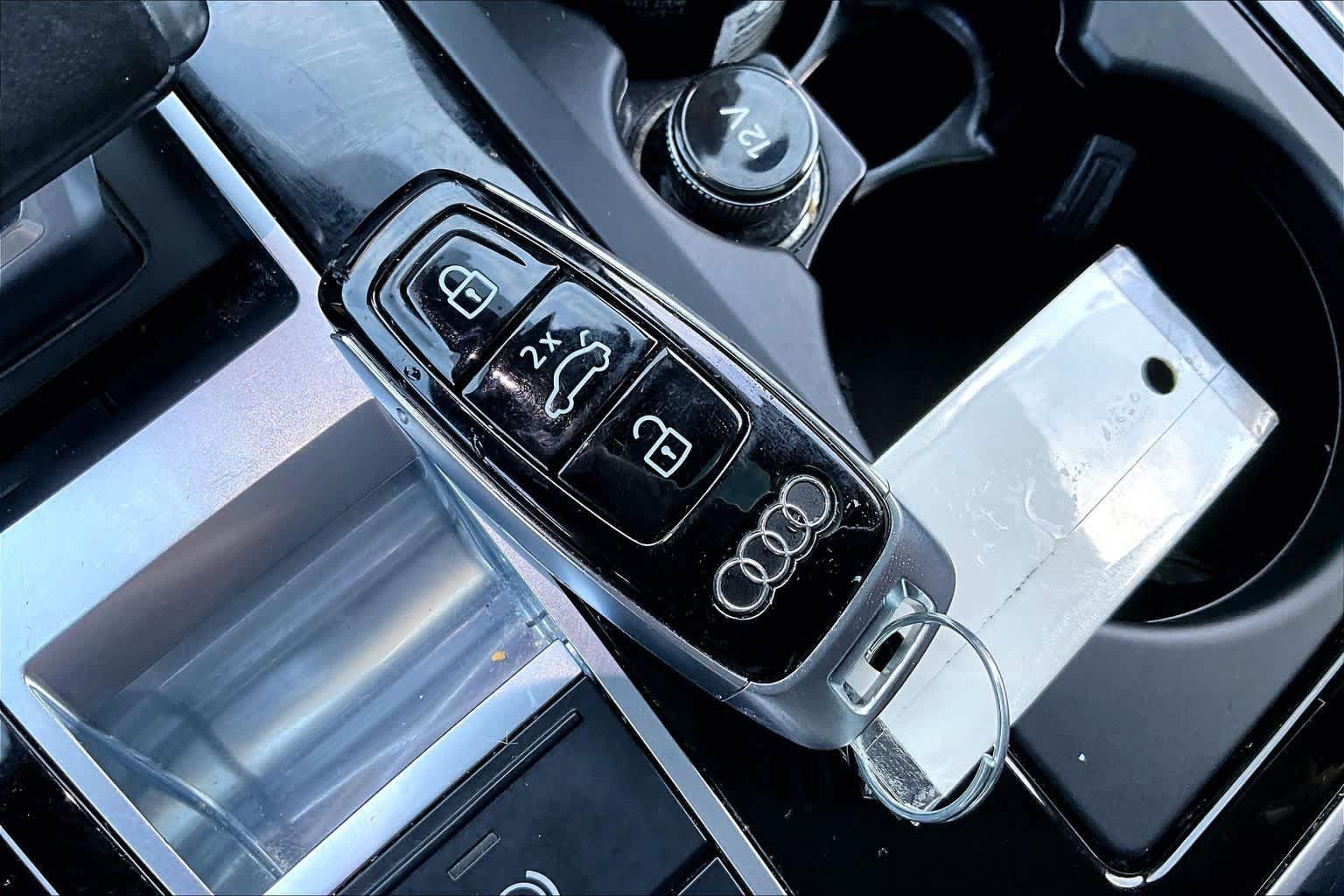 Used 2021 Audi Q7 3.0T Premium Plus AWD/4WD image 15