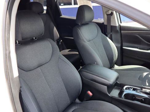 Used 2019 Hyundai Santa Fe SEL FWD image 14