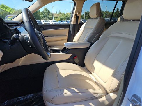 Used 2022 Jeep Grand Cherokee L Limited AWD/4WD image 18