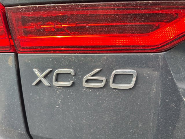 Used 2021 Volvo XC60 T5 Momentum w/ Premium Package AWD/4WD image 20