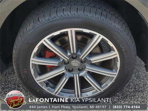 Used 2019 Audi Q8 Premium w/ Convenience Package image 7