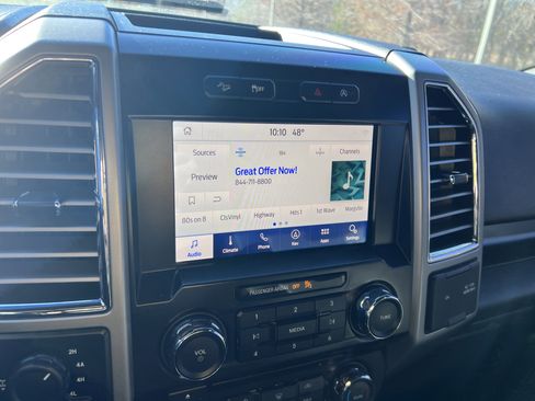 Used 2015 Ford F150 Lariat image 22