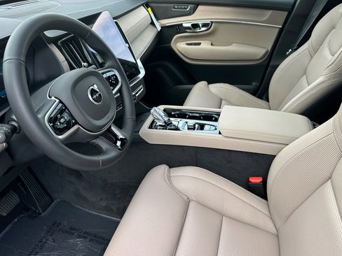 New 2026 Volvo XC90 B6 Ultra image 8