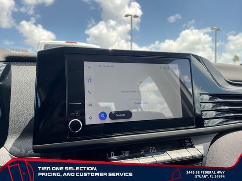Used 2025 Toyota Camry LE FWD image 31