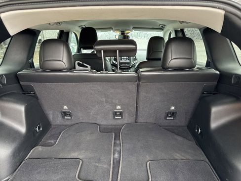 Used 2021 Jeep Cherokee Latitude Plus image 15