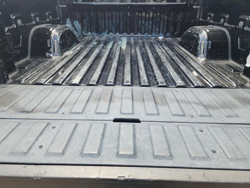 Certified 2022 GMC Sierra 1500 SLT RWD image 16