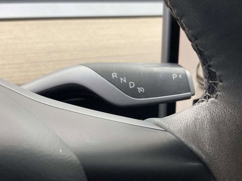 Used 2023 Tesla Model 3 Standard Range image 29