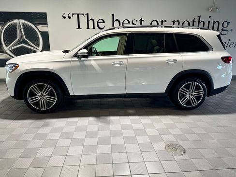 Certified 2024 Mercedes-Benz GLS 450 4MATIC image 7