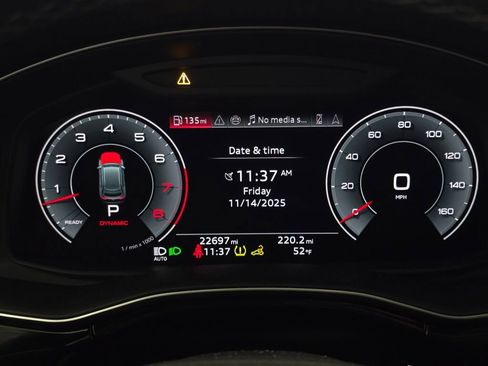 Used 2024 Audi Q8 Prestige w/ Prestige Package image 39