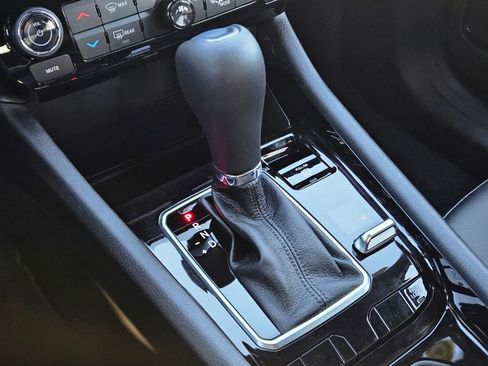 New 2026 Jeep Compass Limited image 20