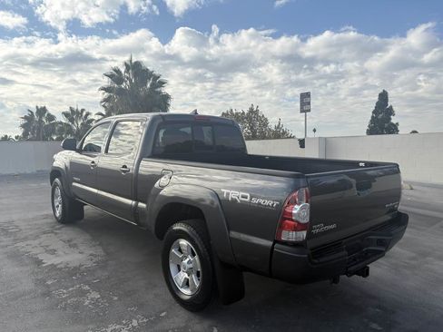 Used 2015 Toyota Tacoma PreRunner image 16
