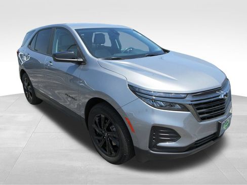 Certified 2024 Chevrolet Equinox LS w/ LS Convenience Package FWD image 7
