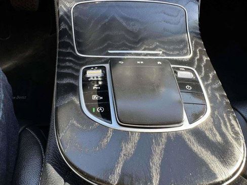 Used 2022 Mercedes-Benz E 350 4MATIC Sedan image 33