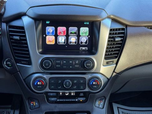 Used 2016 Chevrolet Suburban LT image 15