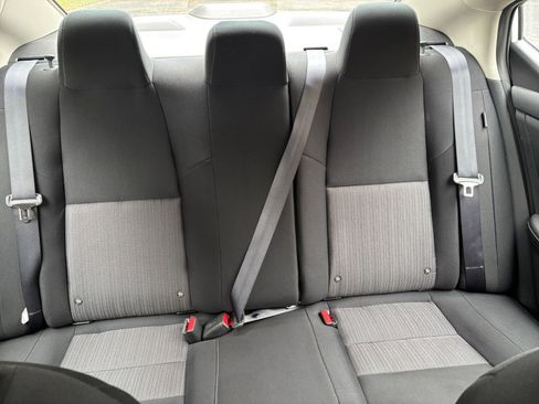 Used 2025 Nissan Sentra SV image 33