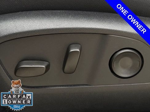 Used 2026 Chevrolet Traverse LT FWD image 5