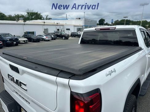 Used 2021 GMC Sierra 1500 Elevation w/ LPO, Elevation Black Package AWD/4WD image 7