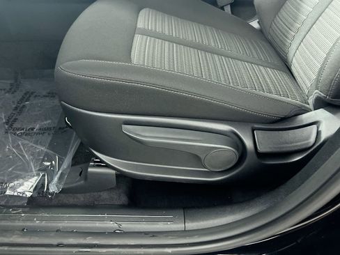 New 2026 Kia Sorento LX FWD image 15