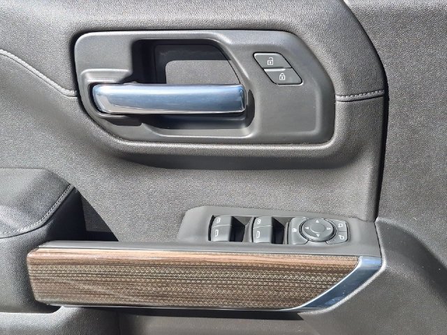 Used 2020 Chevrolet Silverado 1500 RST AWD/4WD image 25