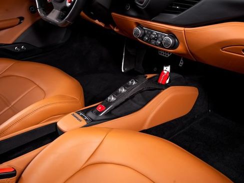 Certified 2018 Ferrari 488 GTB RWD image 52