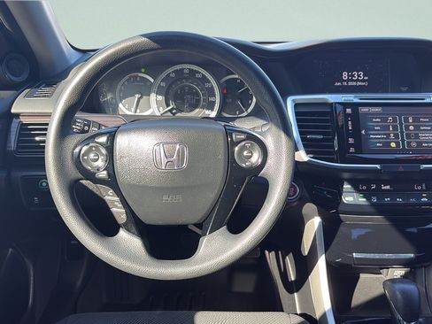 Used 2016 Honda Accord EX image 12