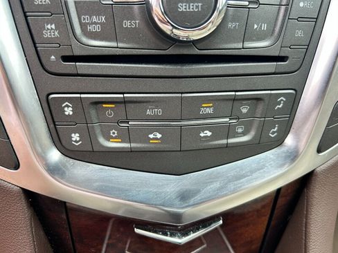 Used 2012 Cadillac SRX Luxury AWD/4WD image 18
