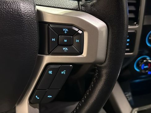 Used 2020 Ford F150 Lariat AWD/4WD image 29
