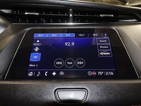 Used 2022 Cadillac XT4 Sport w/ Comfort Package AWD/4WD image 12