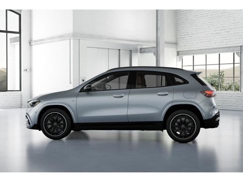 New 2026 Mercedes-Benz GLA 35 AMG 4MATIC image 33