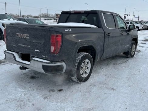 Used 2023 GMC Sierra 1500 SLE image 3
